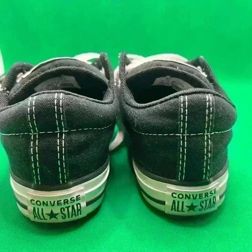 Youth Size 2 Black Converse All Stars Chuck Taylors